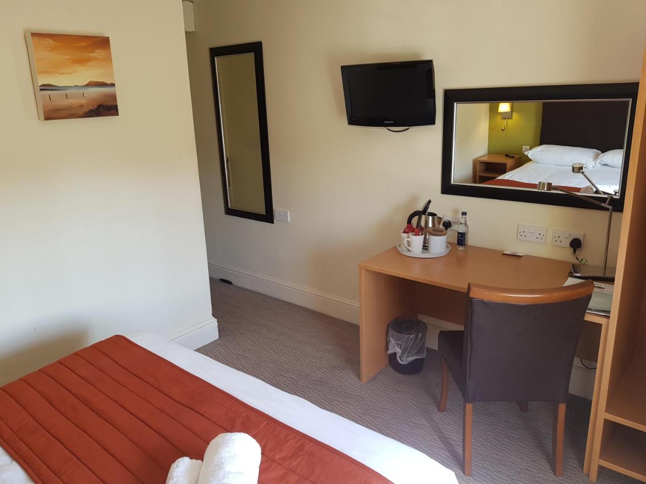Rose And Crown Hotel Porthcawl Buitenkant foto