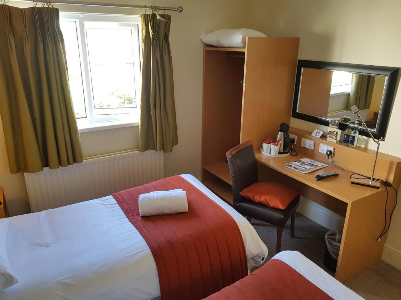 Rose And Crown Hotel Porthcawl Buitenkant foto
