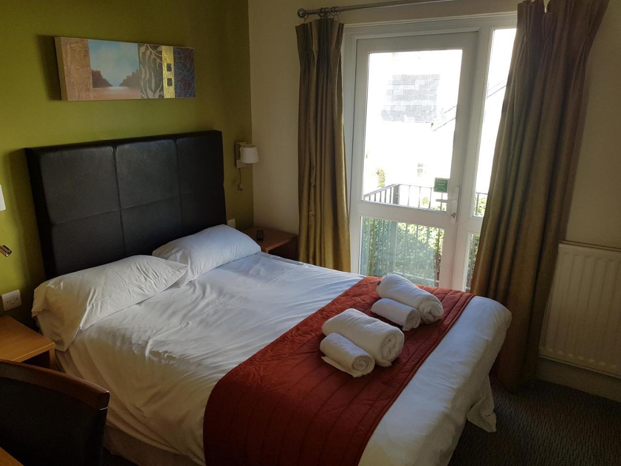 Rose And Crown Hotel Porthcawl Buitenkant foto