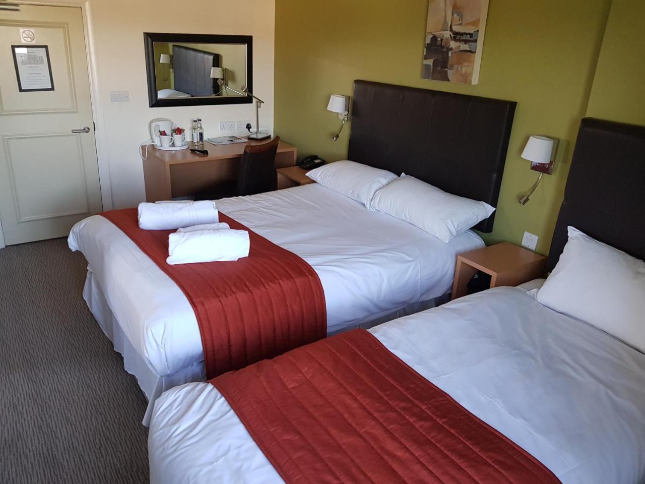 Rose And Crown Hotel Porthcawl Buitenkant foto