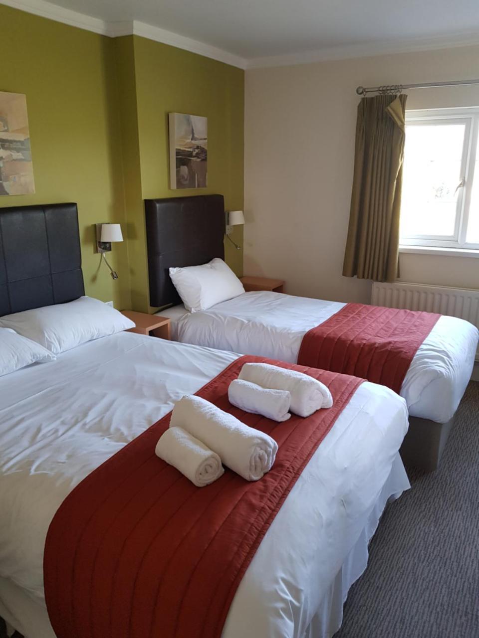 Rose And Crown Hotel Porthcawl Buitenkant foto