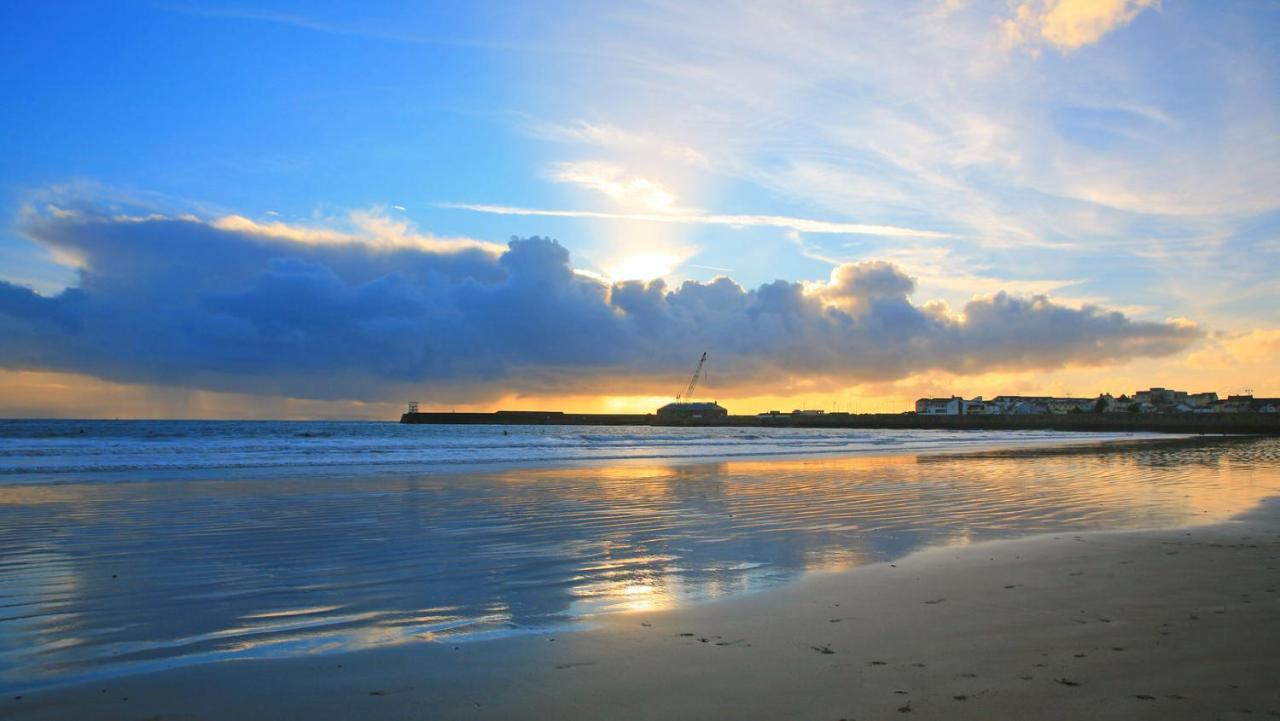 Rose And Crown Hotel Porthcawl Buitenkant foto